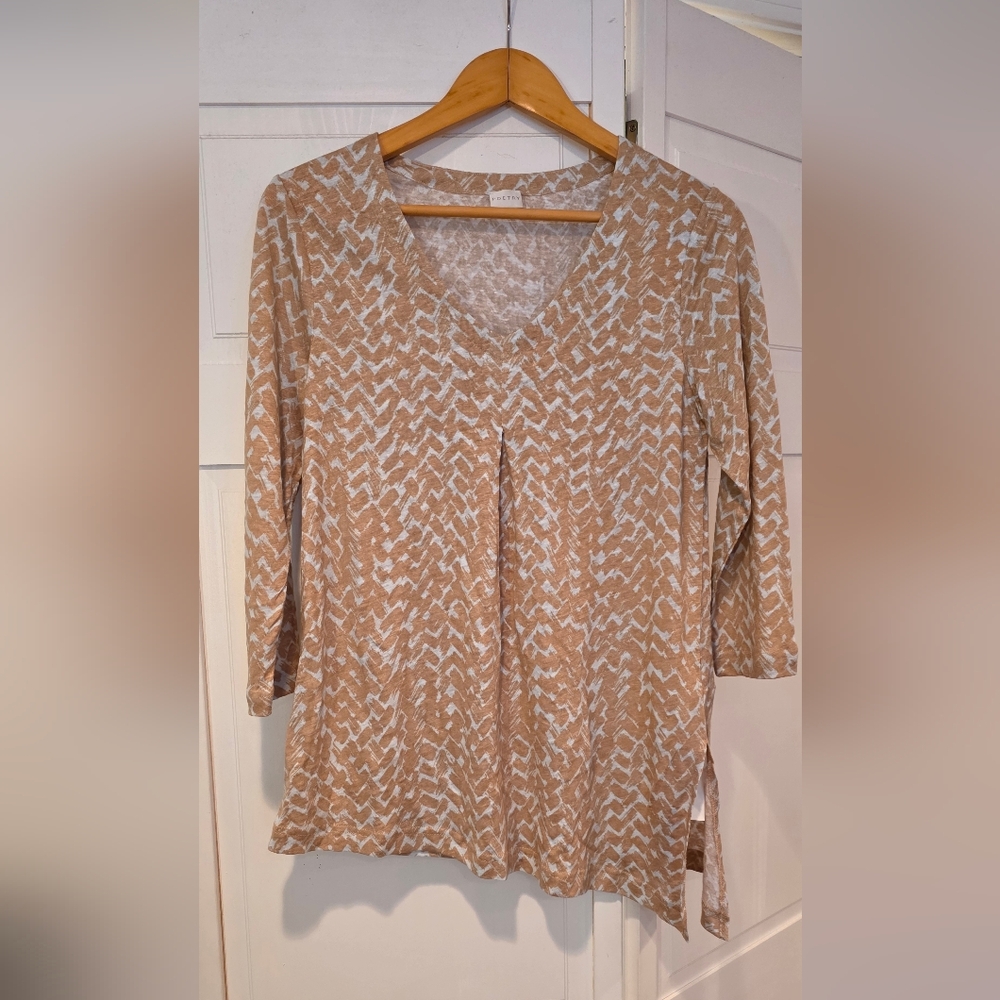 NWT. Poetry. 100% LINEN. Women's Tan and BLUE Patterned Top. SZ 8